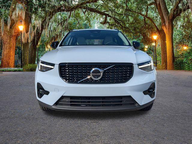 new 2026 Volvo XC40 car