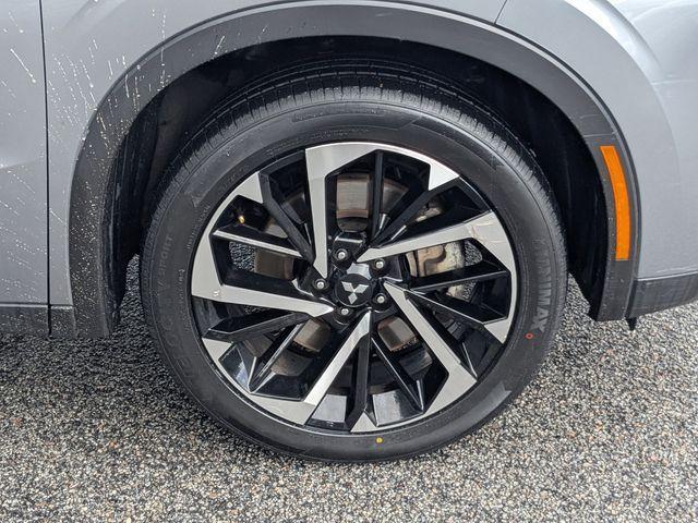 used 2024 Mitsubishi Outlander car, priced at $21,800
