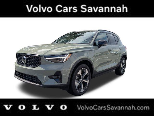 used 2025 Volvo XC40 car, priced at $36,997
