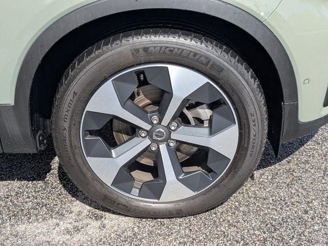 used 2025 Volvo XC40 car, priced at $36,997