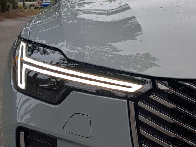 new 2025 Volvo XC90 Plug-In Hybrid car