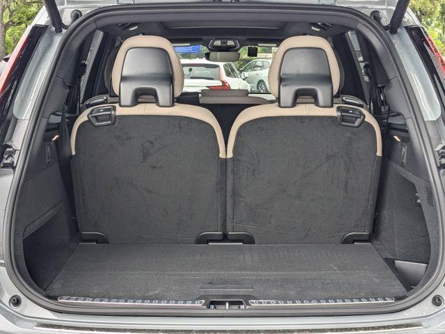 new 2025 Volvo XC90 Plug-In Hybrid car