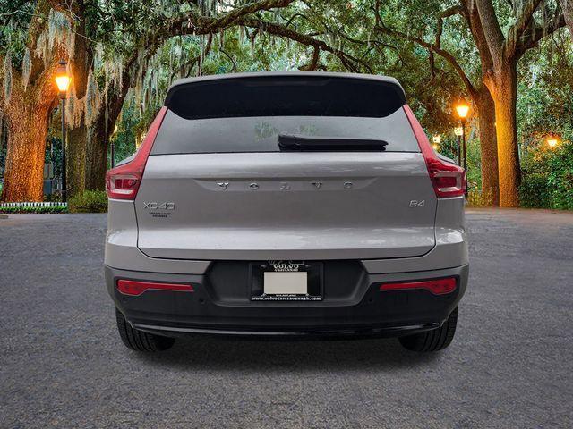 new 2026 Volvo XC40 car