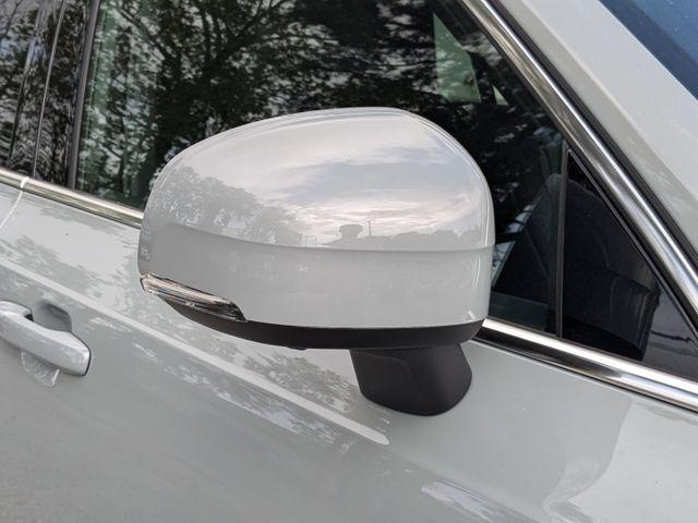 new 2025 Volvo XC90 Plug-In Hybrid car