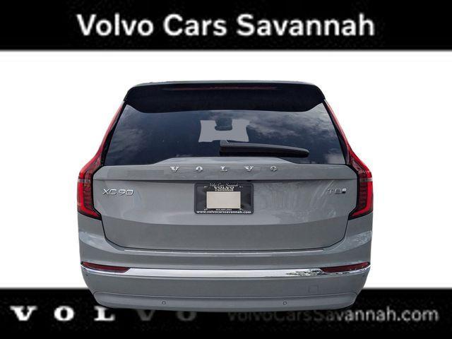 new 2025 Volvo XC90 Plug-In Hybrid car