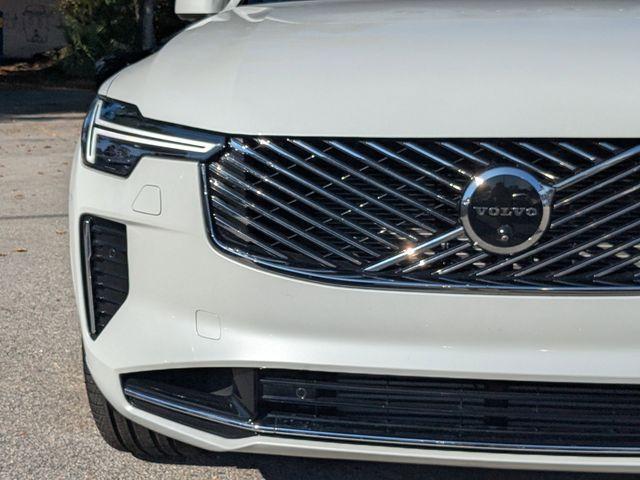 used 2025 Volvo XC90 Plug-In Hybrid car, priced at $64,995