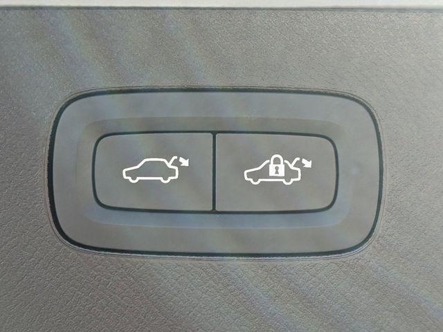 new 2025 Volvo XC90 car