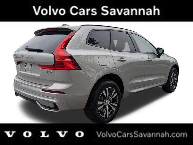 new 2025 Volvo XC60 Plug-In Hybrid car