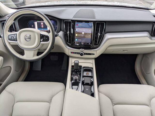 new 2025 Volvo XC60 Plug-In Hybrid car