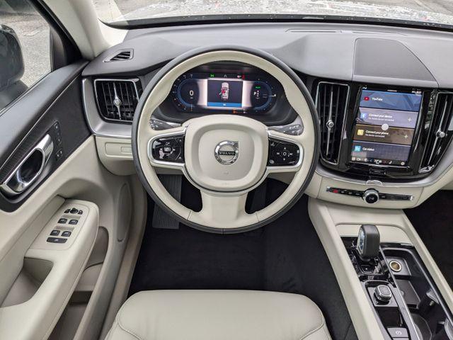 new 2025 Volvo XC60 Plug-In Hybrid car