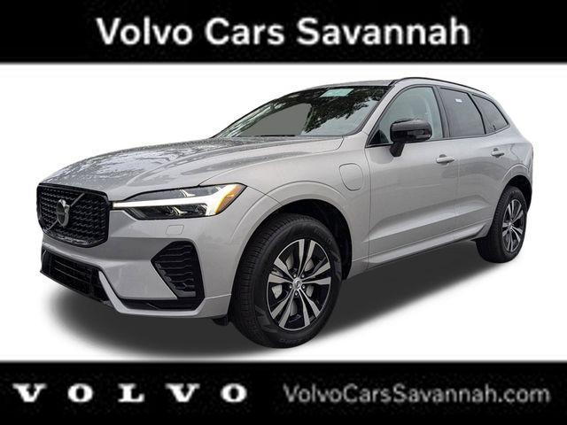 new 2025 Volvo XC60 Plug-In Hybrid car
