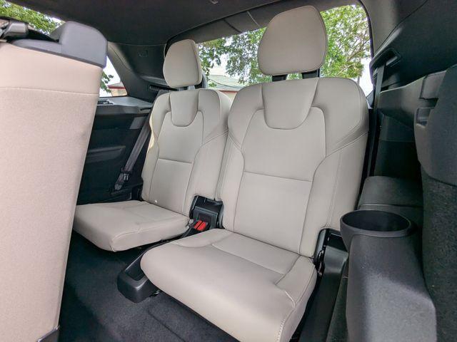 new 2025 Volvo XC90 car