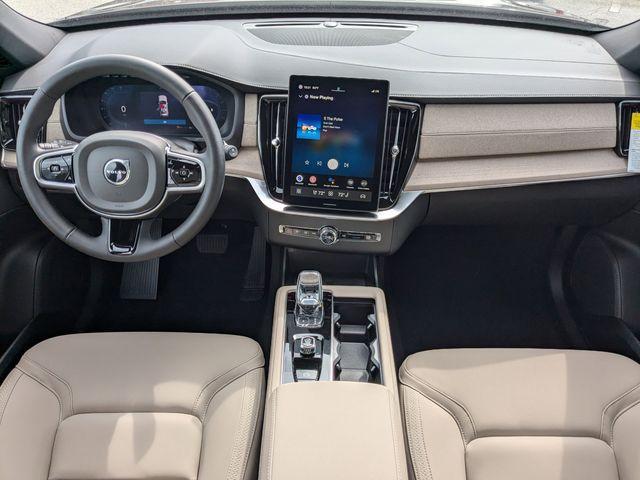 new 2025 Volvo XC90 car