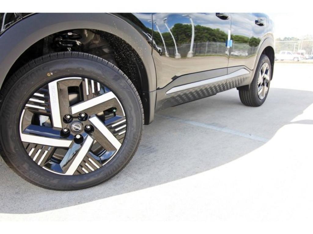 new 2025 Nissan Kicks car