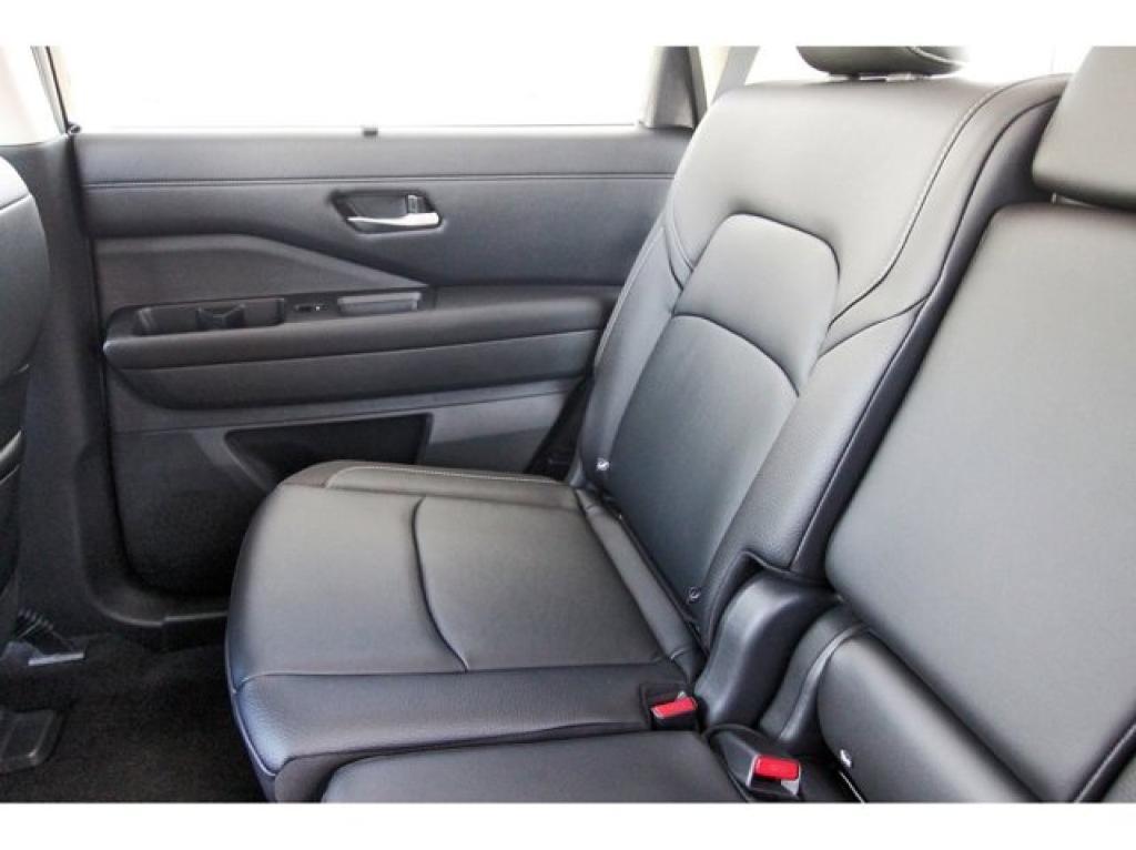new 2025 Nissan Pathfinder car, priced at $44,735