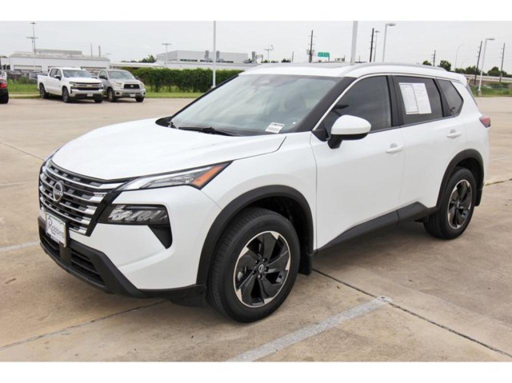 used 2025 Nissan Rogue car, priced at $28,395
