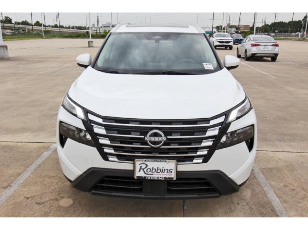 used 2025 Nissan Rogue car, priced at $28,395