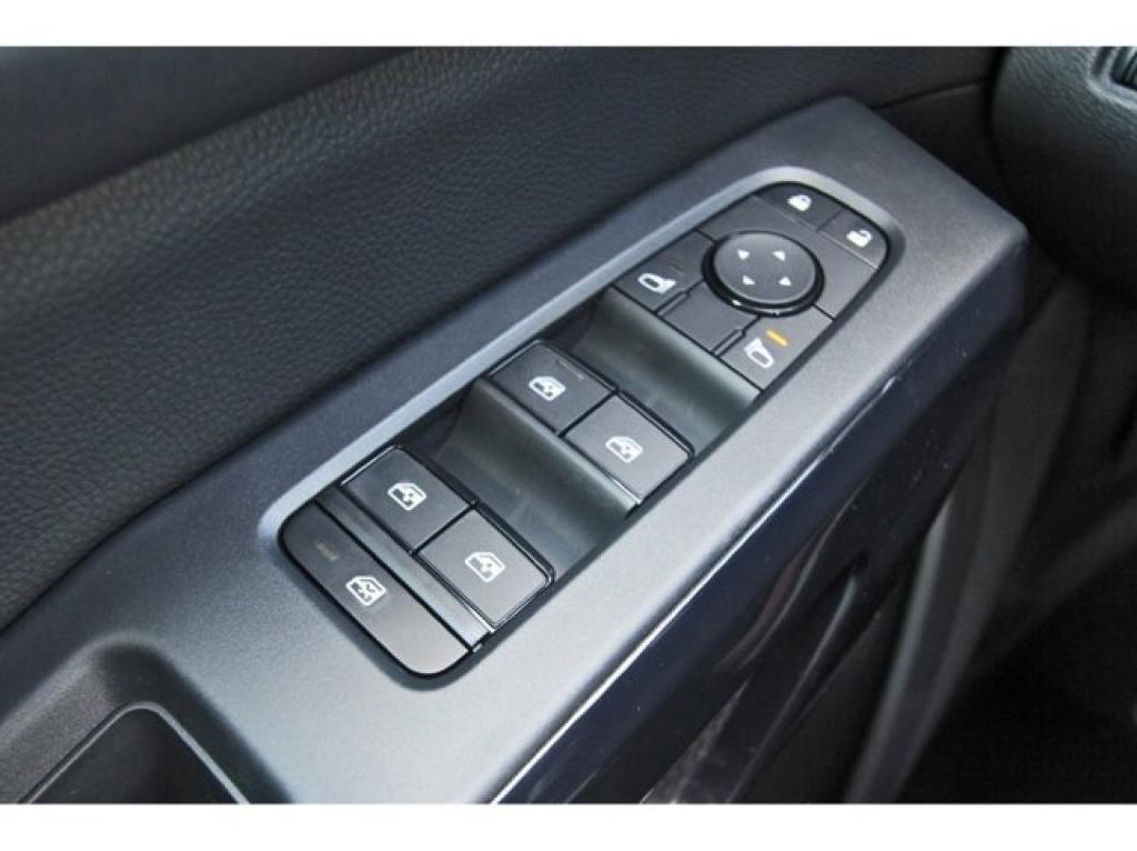 new 2025 Nissan Pathfinder car, priced at $37,950