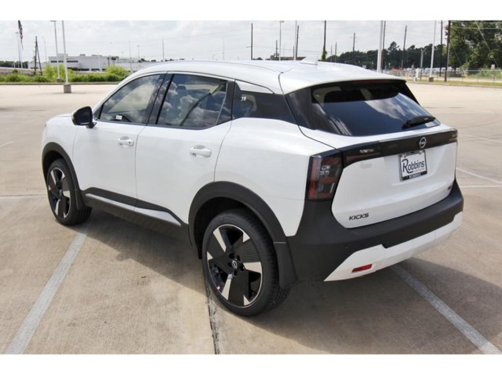 new 2025 Nissan Kicks car, priced at $25,261