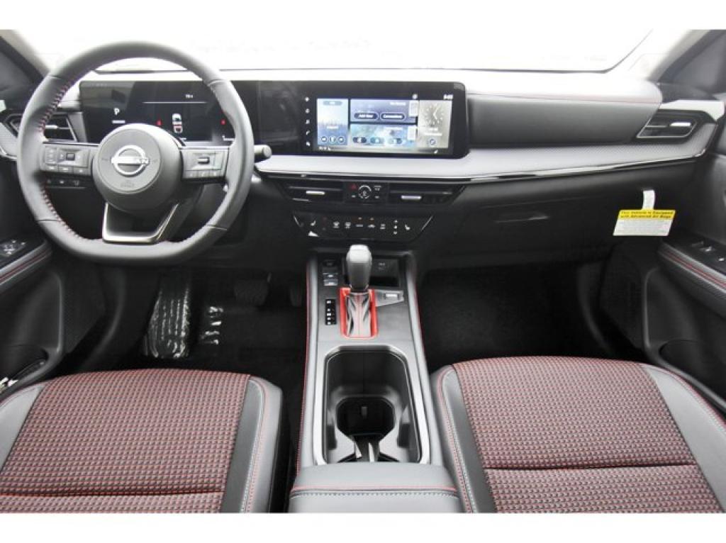 new 2025 Nissan Kicks car, priced at $29,784