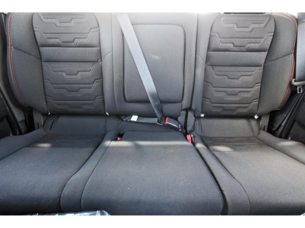 new 2025 Nissan Frontier car