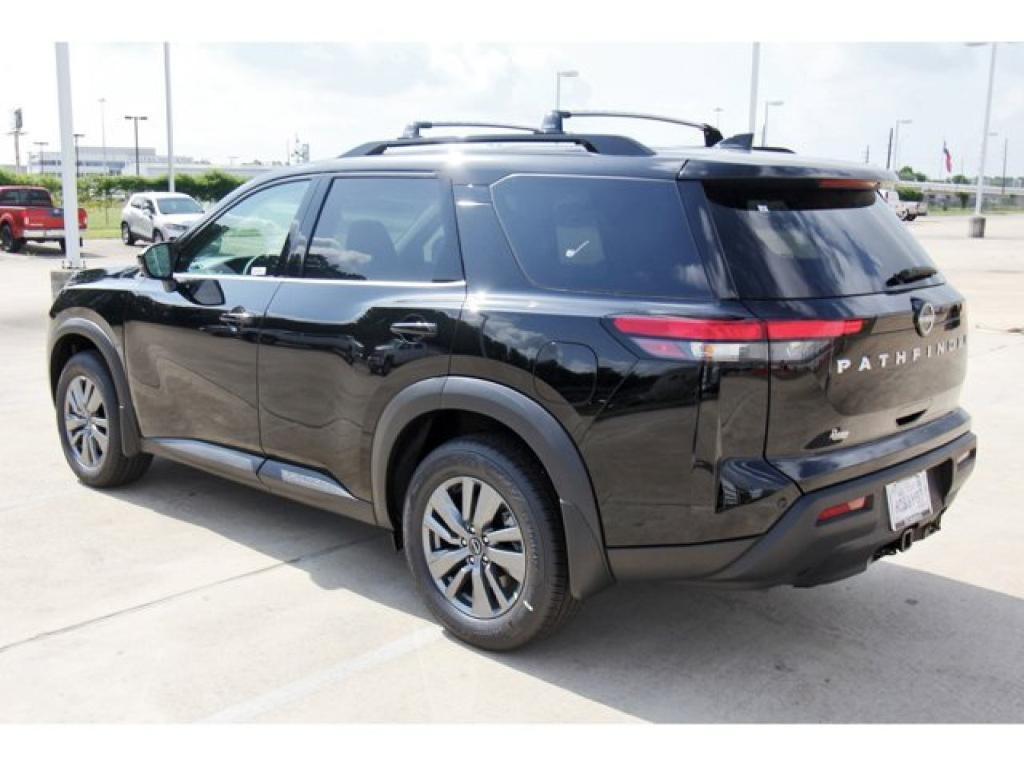 new 2025 Nissan Pathfinder car, priced at $40,114