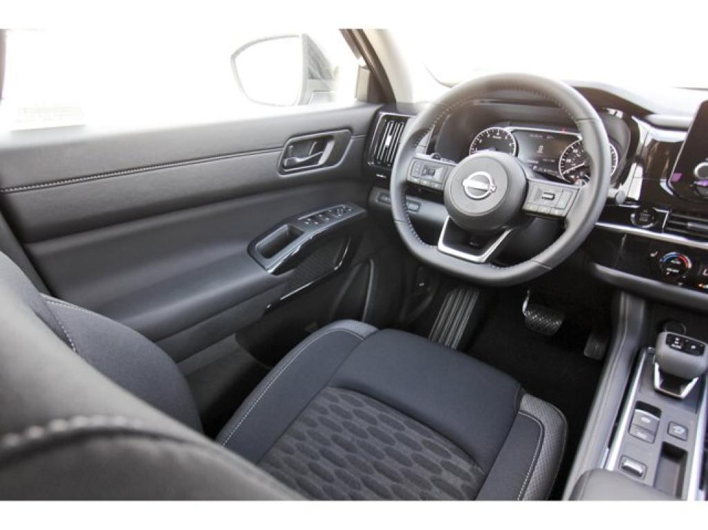 new 2025 Nissan Pathfinder car, priced at $40,114