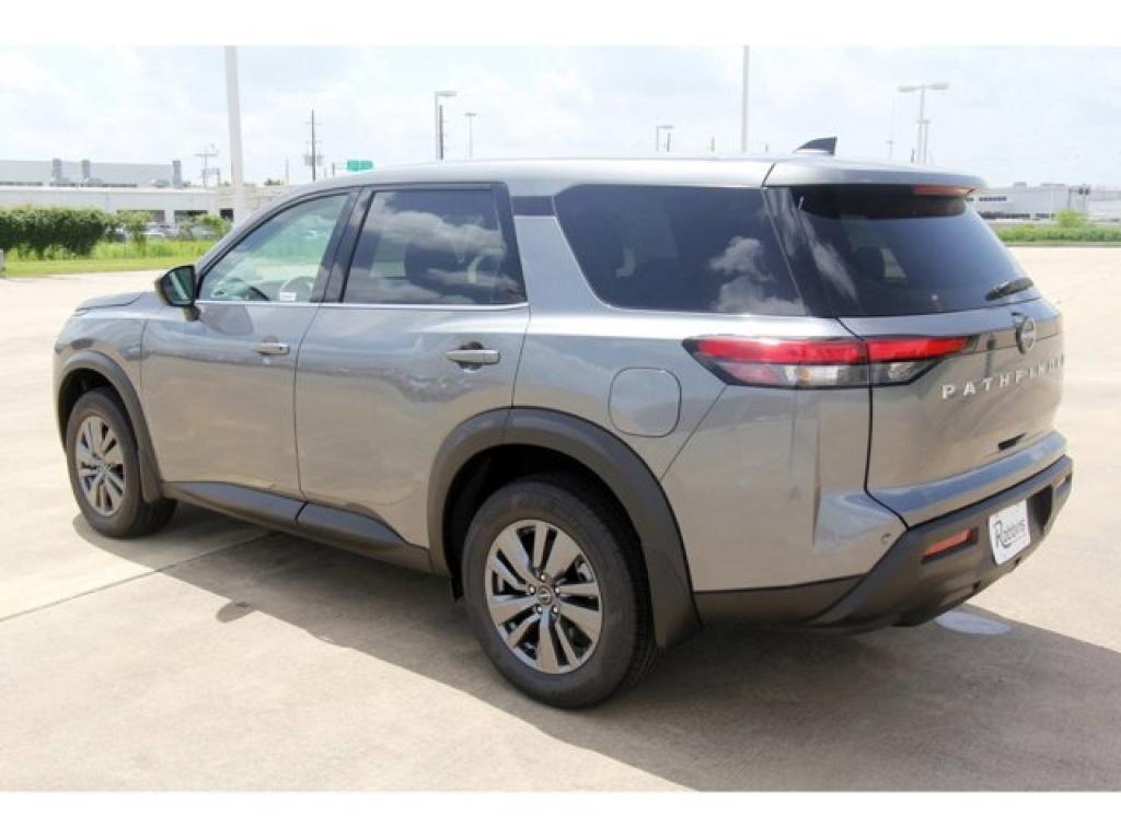new 2025 Nissan Pathfinder car, priced at $35,207