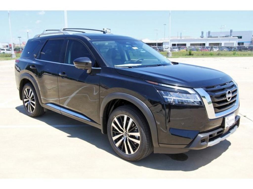 new 2025 Nissan Pathfinder car, priced at $47,872