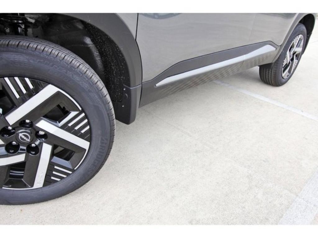 new 2025 Nissan Kicks car, priced at $22,653