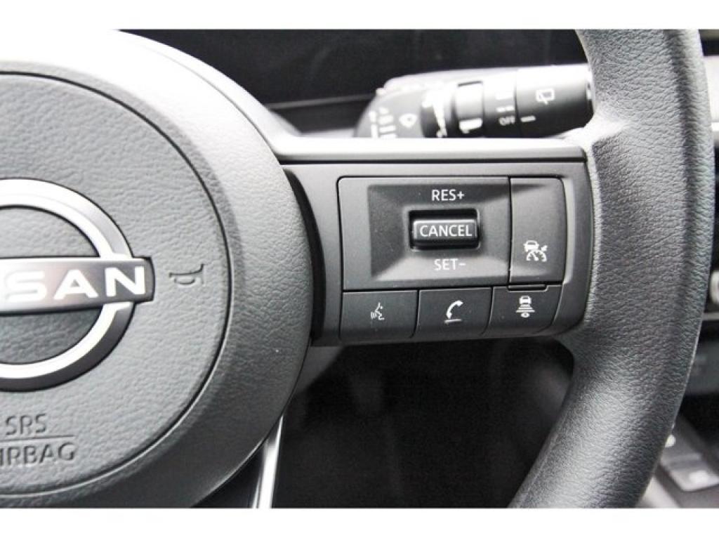 new 2025 Nissan Kicks car, priced at $22,653