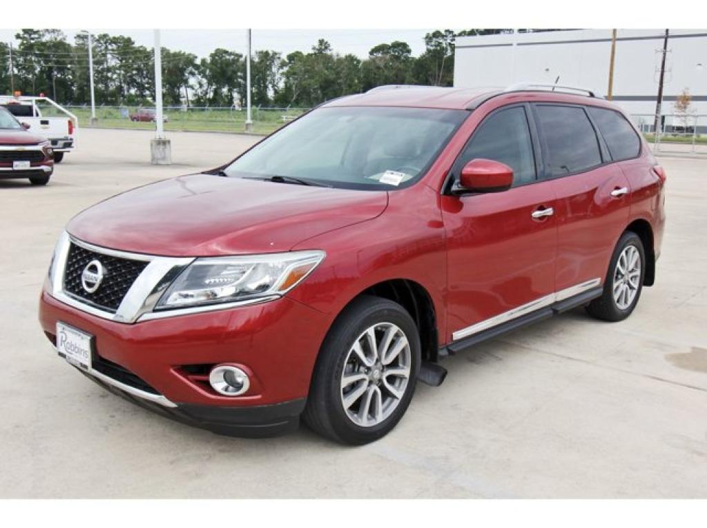 used 2016 Nissan Pathfinder car, priced at $9,135