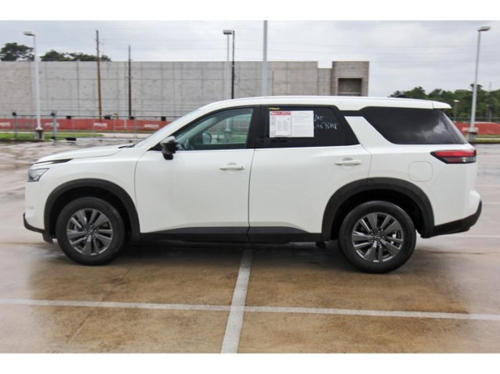 used 2024 Nissan Pathfinder car, priced at $28,290