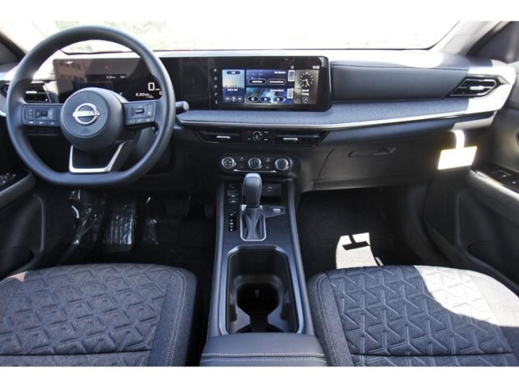 new 2025 Nissan Kicks car, priced at $27,860