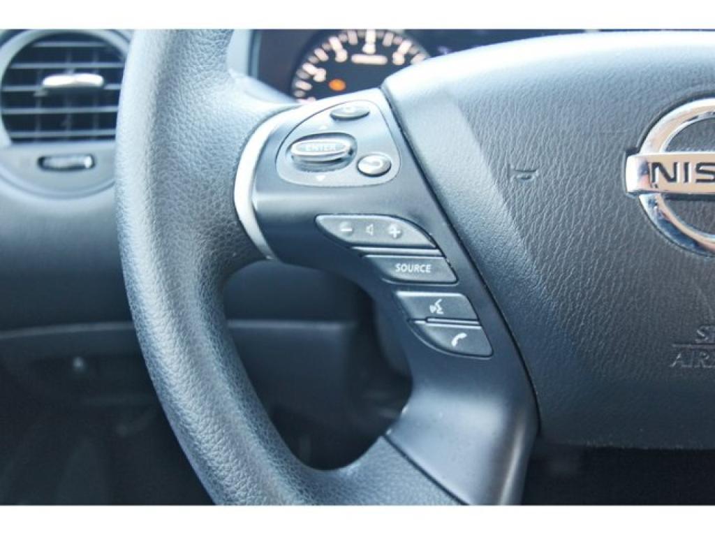 used 2020 Nissan Pathfinder car, priced at $17,277