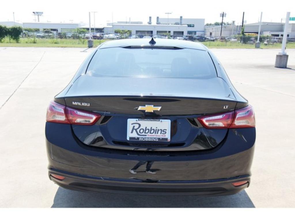 used 2024 Chevrolet Malibu car, priced at $17,998