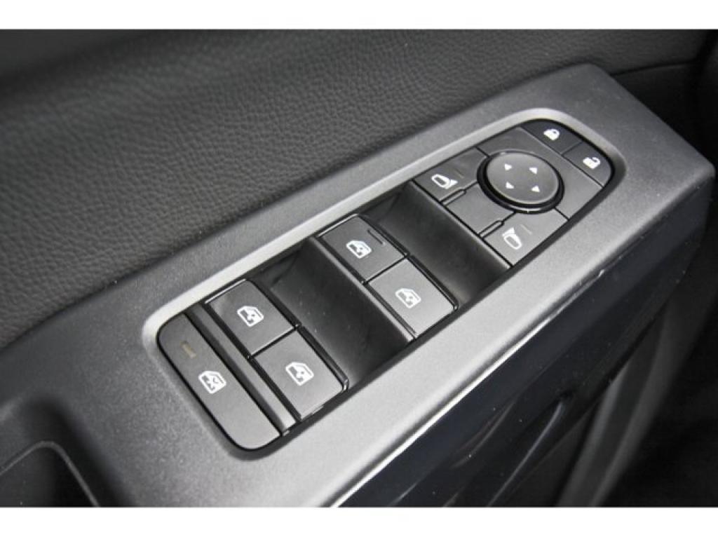 new 2025 Nissan Pathfinder car, priced at $40,114
