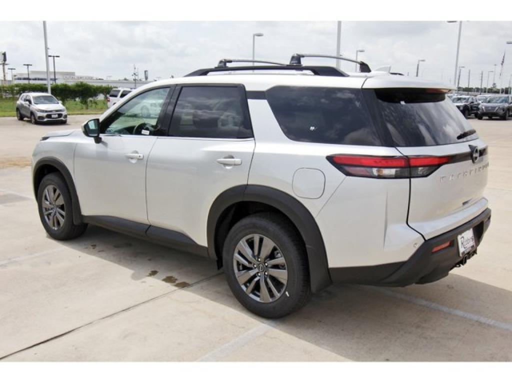 new 2025 Nissan Pathfinder car, priced at $40,114