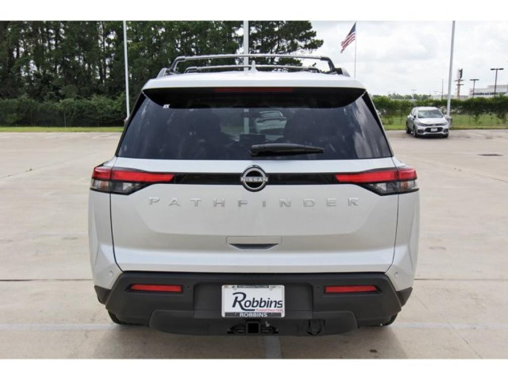 new 2025 Nissan Pathfinder car, priced at $40,114