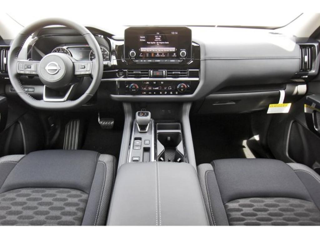 new 2025 Nissan Pathfinder car, priced at $40,114