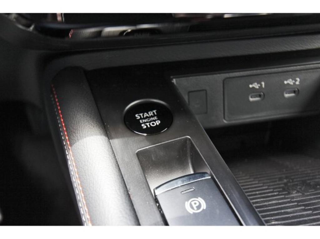 new 2025 Nissan Kicks car, priced at $29,113