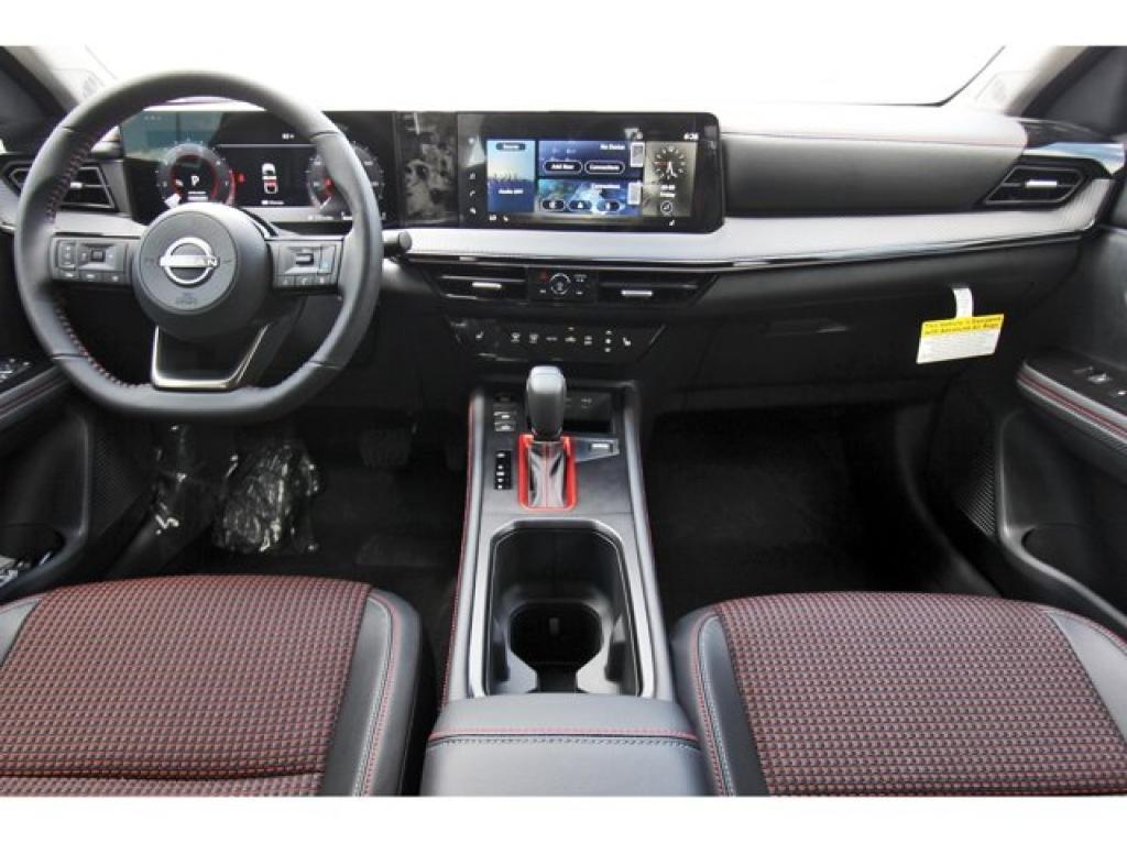 new 2025 Nissan Kicks car, priced at $29,113