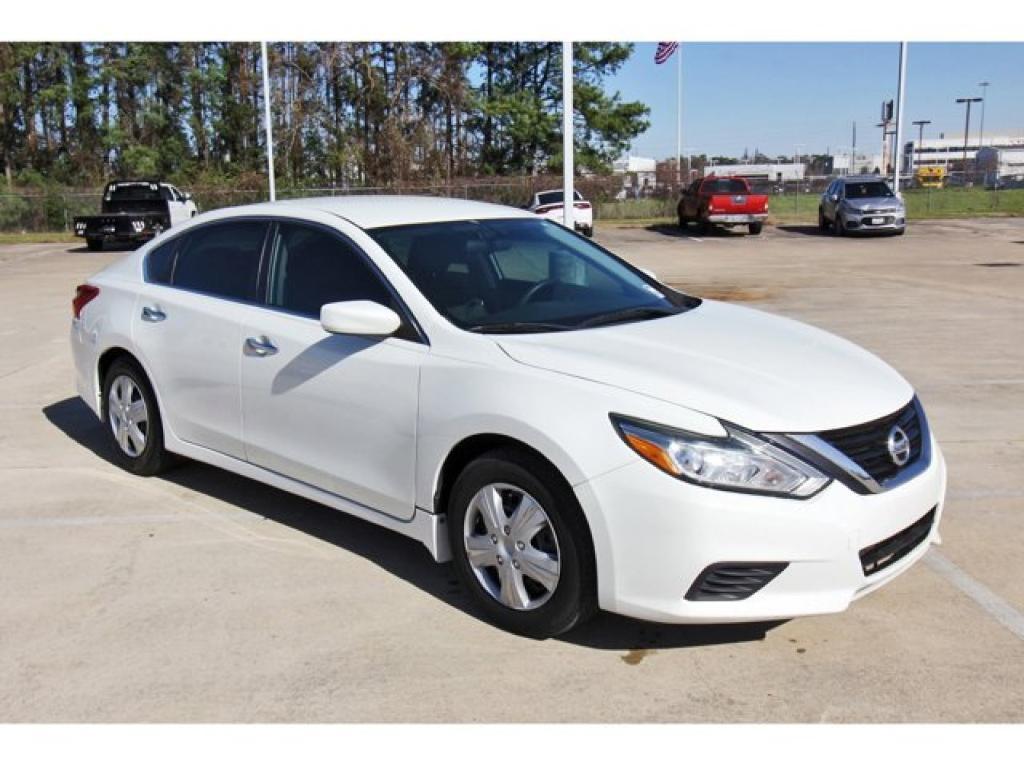 used 2018 Nissan Altima car, priced at $9,998