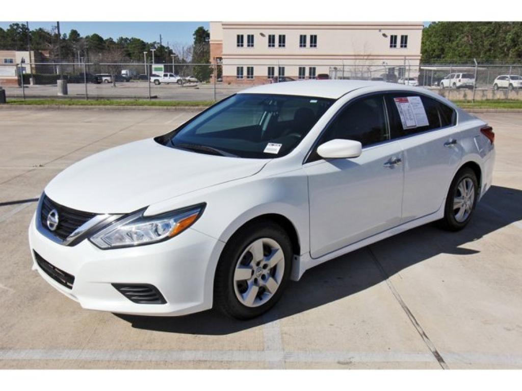 used 2018 Nissan Altima car, priced at $9,998