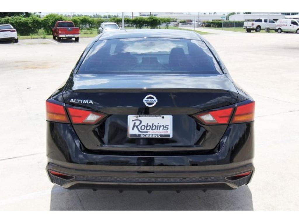 used 2022 Nissan Altima car, priced at $17,300