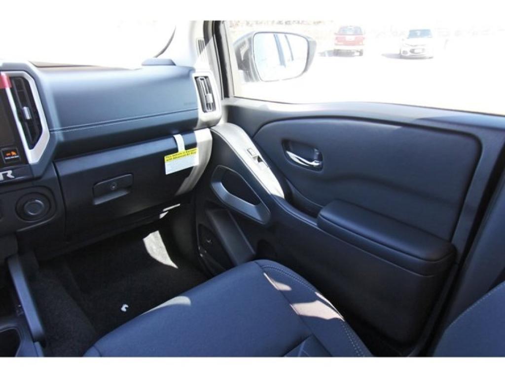new 2025 Nissan Frontier car, priced at $36,252