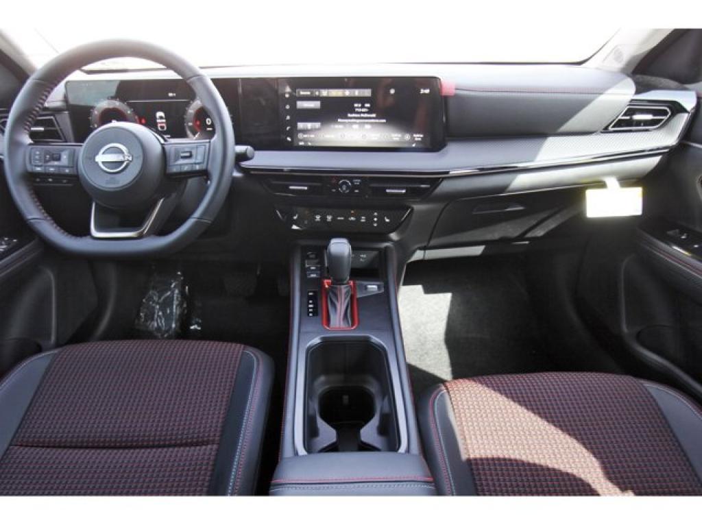 new 2025 Nissan Kicks car, priced at $29,426