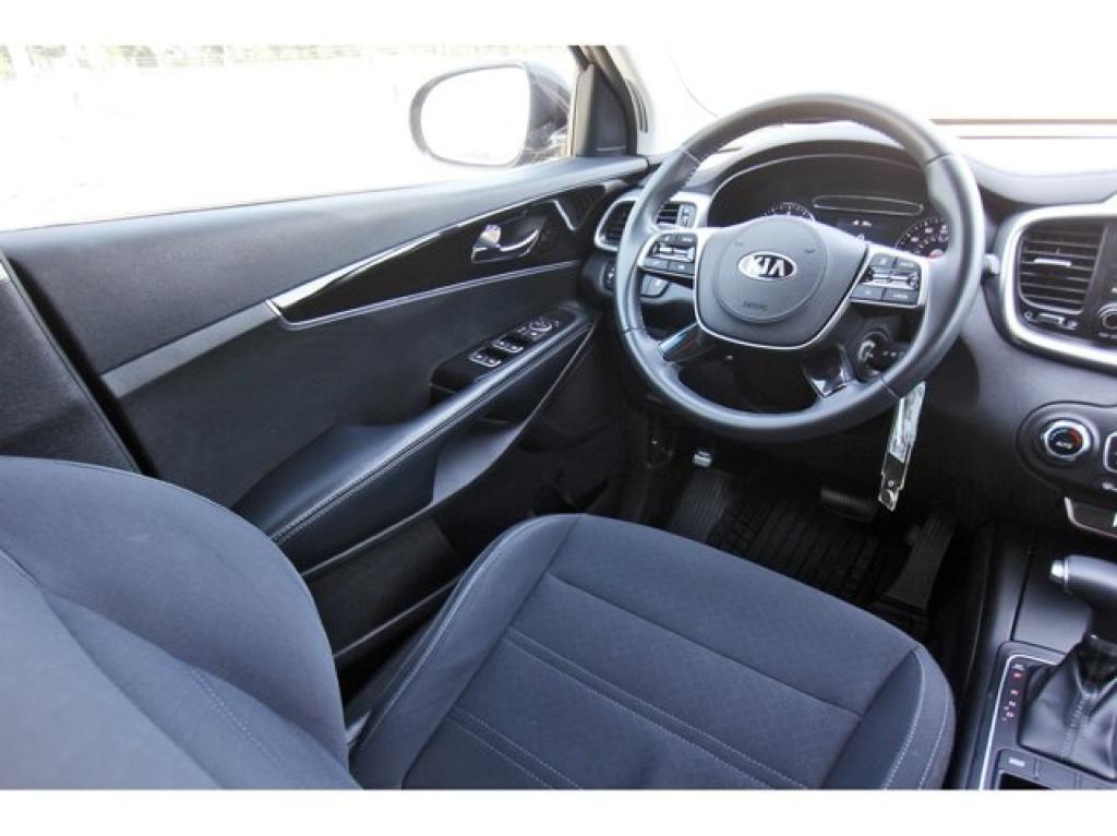 used 2019 Kia Sorento car, priced at $13,391