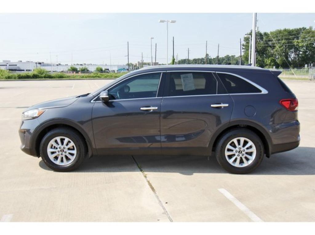 used 2019 Kia Sorento car, priced at $13,391