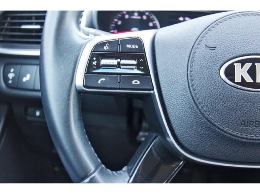 used 2019 Kia Sorento car, priced at $13,391
